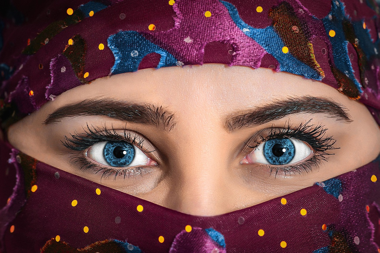 entdecken sie eine vielfältige auswahl an stilvollen accessoires, die ihrem outfit den perfekten letzten schliff verleihen. von schmuck über taschen bis hin zu schals – finden sie die idealen ergänzungen für jeden anlass.